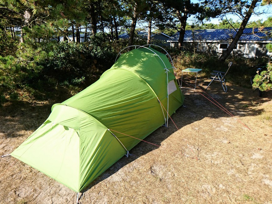 Harz auf silikonisiertem Zelt ist kein Problem - outdoorseiten.net
