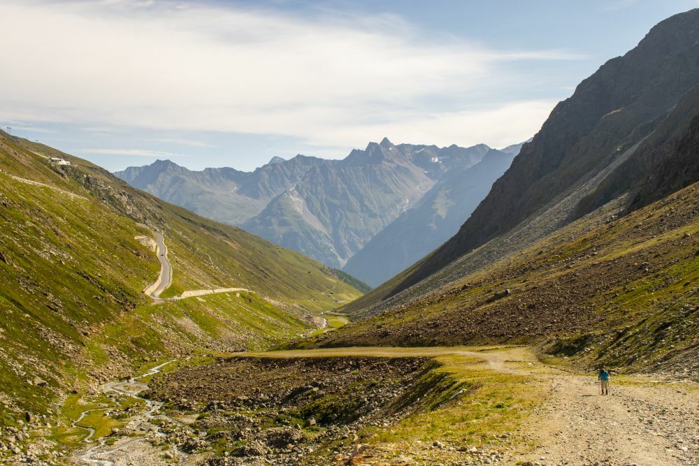 Klicke auf die Grafik für eine vergrößerte Ansicht  Name: 07 Pistenwandern hinauf zum Gletscher.jpg Ansichten: 0 Größe: 154,1 KB ID: 3082963